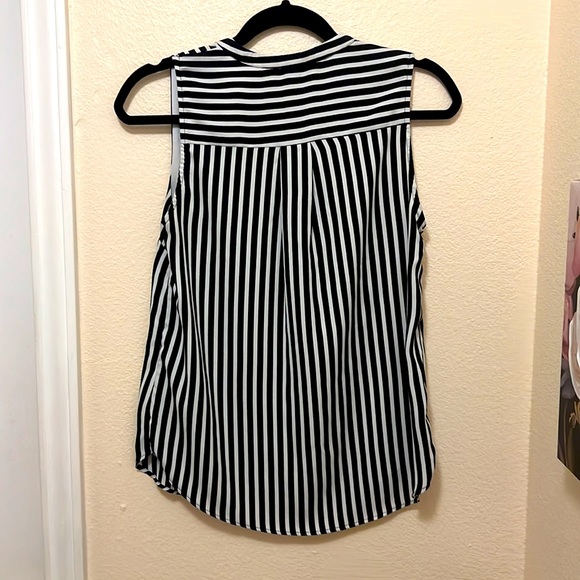 H&M Top‎ - Picture 2 of 5